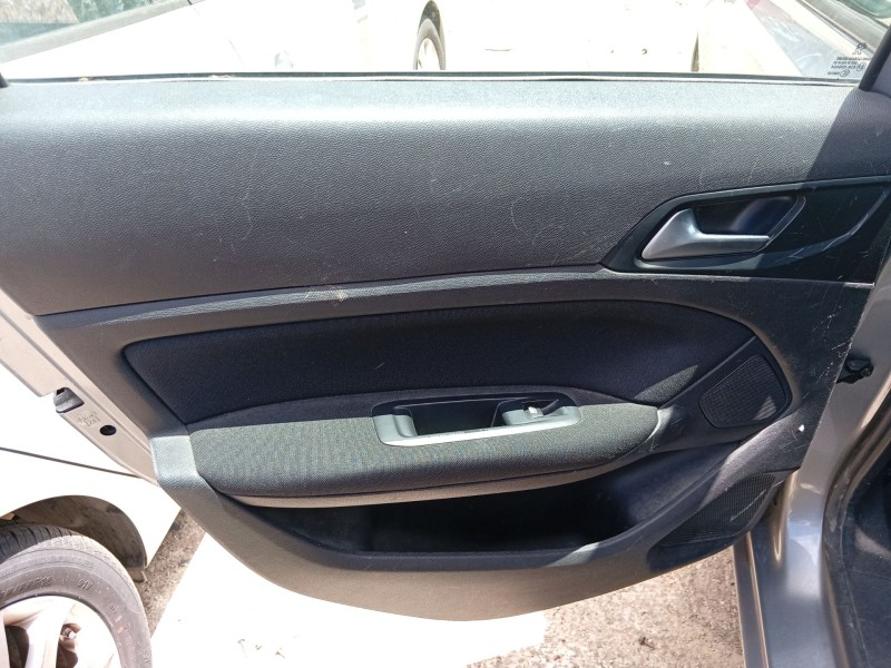 peugeot 308 ii (lb_, lp_, lw_, lh_, l3_) del año 2015