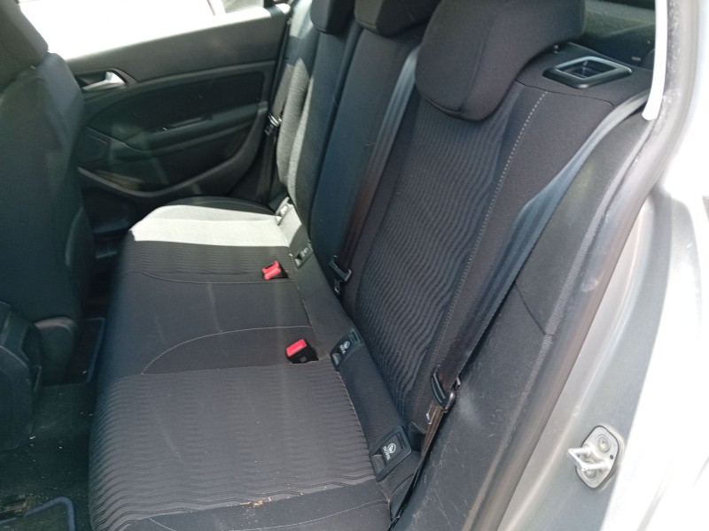 peugeot 308 ii (lb_, lp_, lw_, lh_, l3_) del año 2015