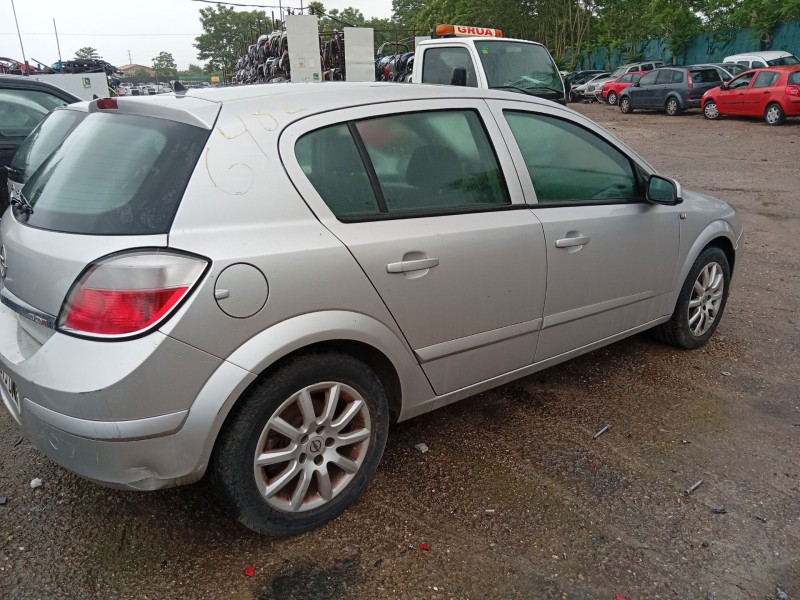 opel astra h (a04) del año 2006