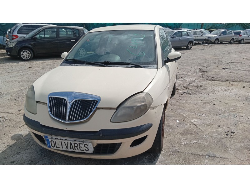lancia ypsilon (843_) del año 2004