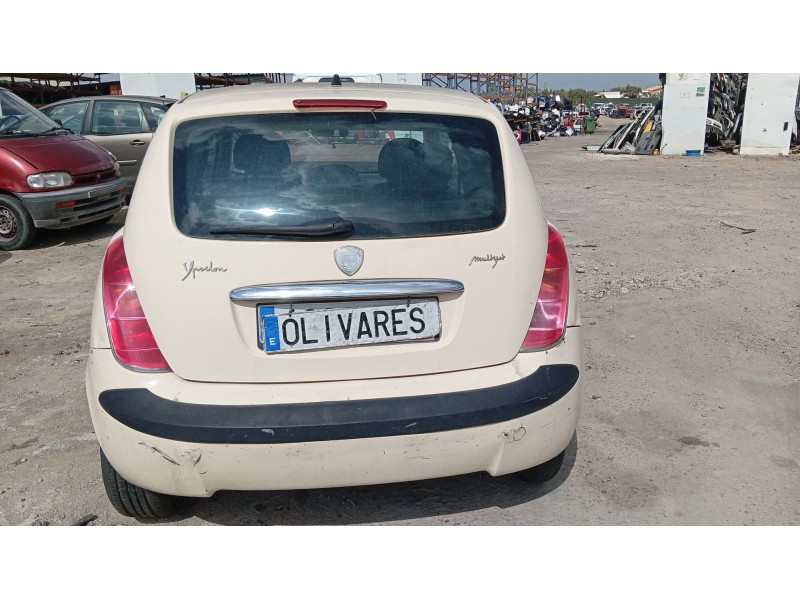 lancia ypsilon (843_) del año 2004