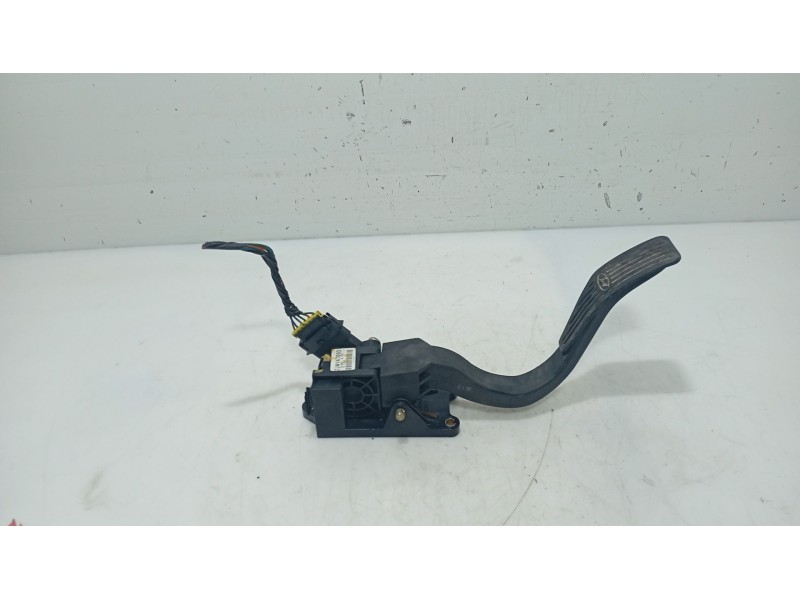 Recambio de potenciometro pedal para kia sorento i (jc) 2.5 crdi referencia OEM IAM   