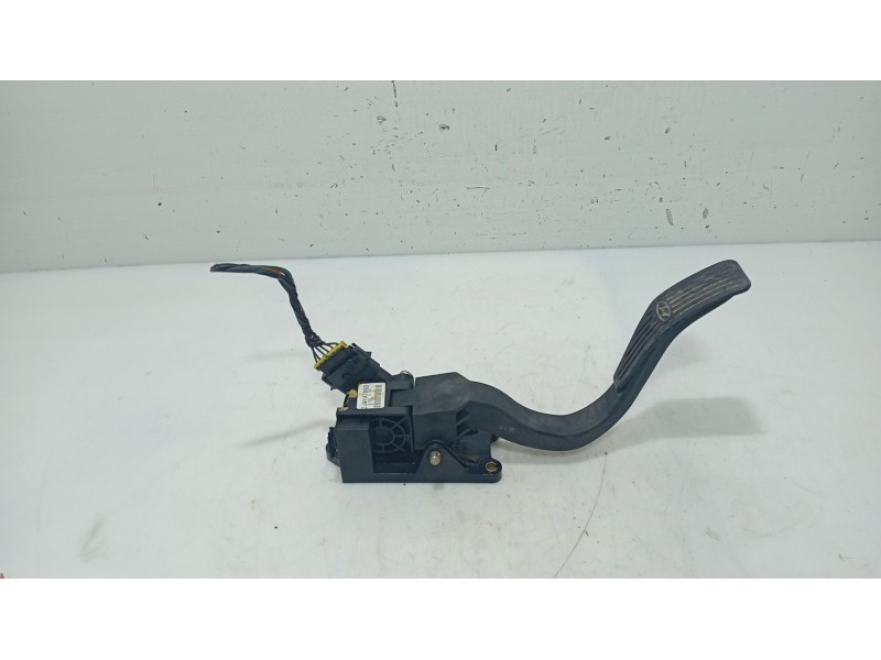 Recambio de potenciometro pedal para kia sorento i (jc) 2.5 crdi referencia OEM IAM   