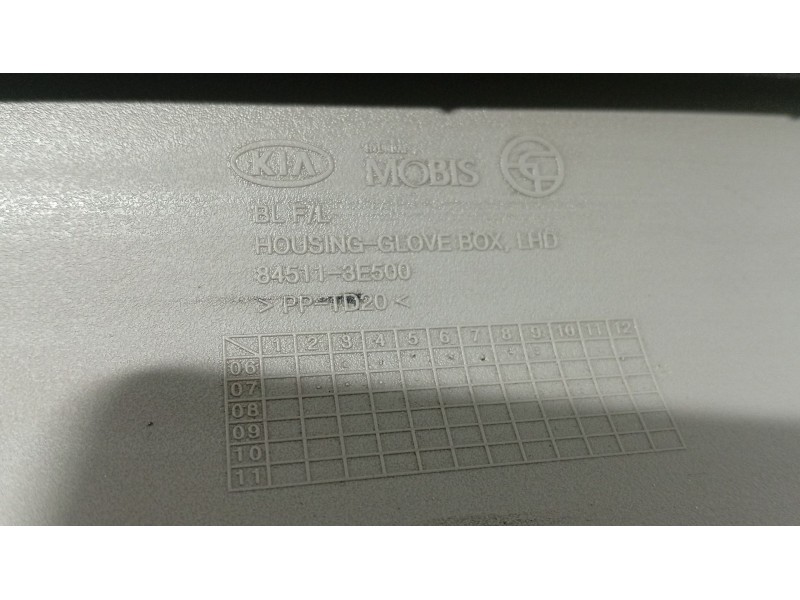 Recambio de guantera para kia sorento i (jc) 2.5 crdi referencia OEM IAM 845103E010GW  