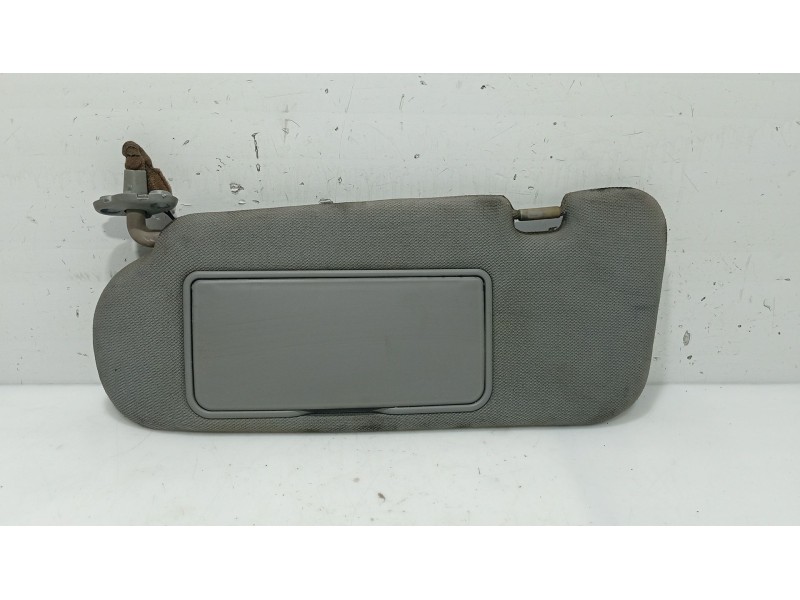 Recambio de parasol izquierdo para kia sorento i (jc) 2.5 crdi referencia OEM IAM 852013E04044  