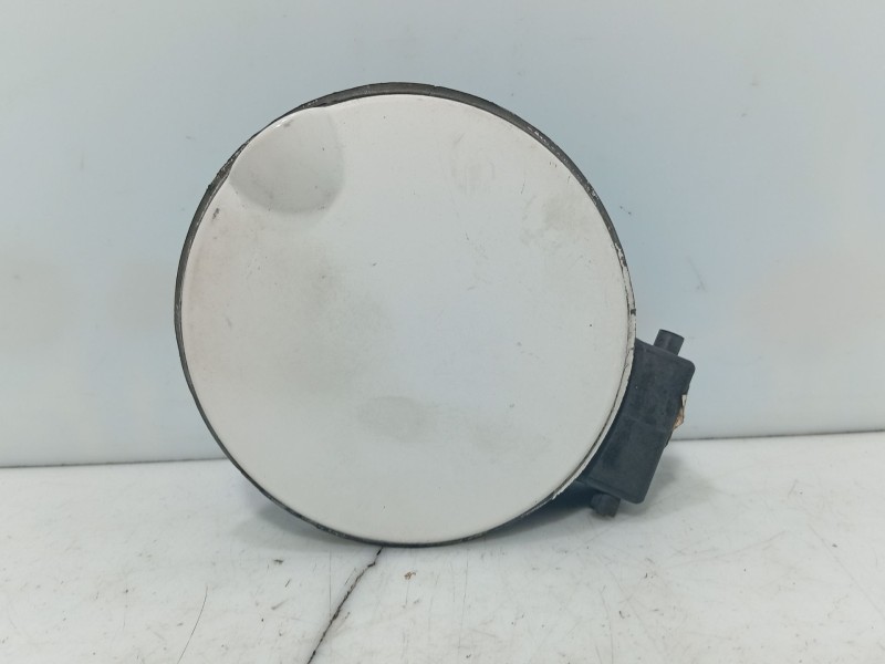 Recambio de tapa exterior combustible para volkswagen polo (6n2) 1.4 16v referencia OEM IAM   