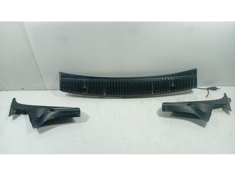 Recambio de moldura para seat alhambra (7v8, 7v9) 1.9 tdi referencia OEM IAM   