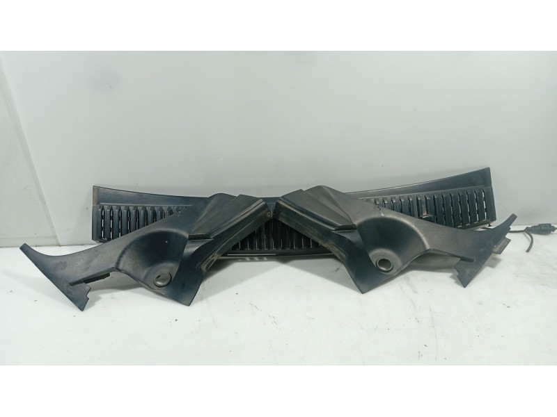 Recambio de moldura para seat alhambra (7v8, 7v9) 1.9 tdi referencia OEM IAM   