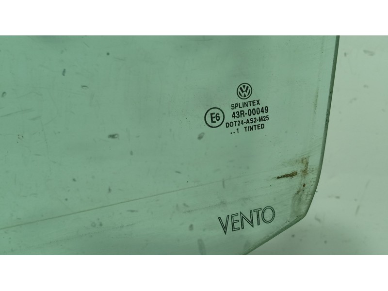 Recambio de luna trasera izquierda para volkswagen bora variant (1j6) 1.9 tdi referencia OEM IAM   