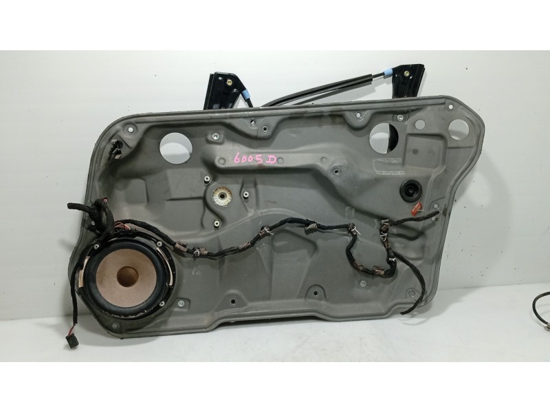 Recambio de elevalunas delantero derecho para volkswagen bora variant (1j6) 1.9 tdi referencia OEM IAM   