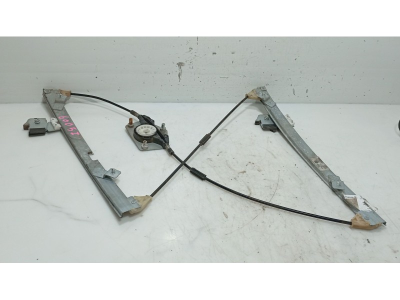 Recambio de elevalunas delantero izquierdo para volkswagen bora variant (1j6) 1.9 tdi referencia OEM IAM   