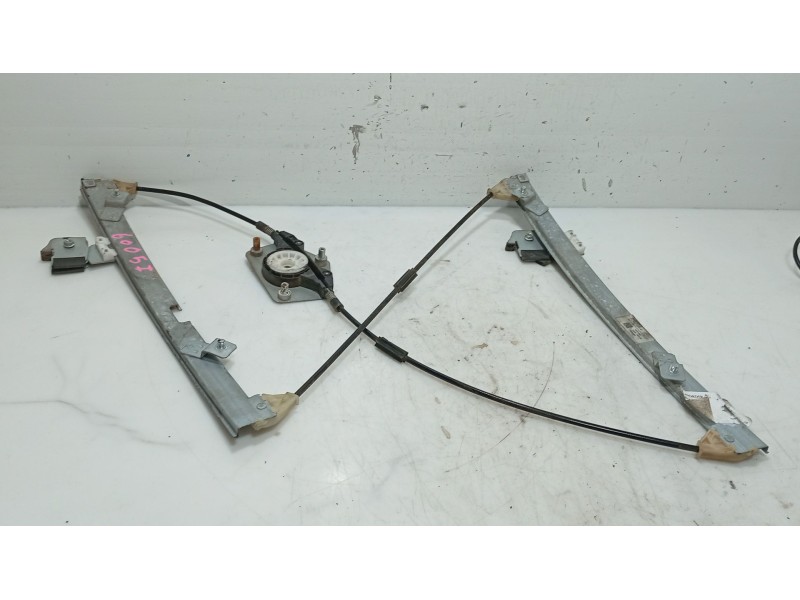 Recambio de elevalunas delantero izquierdo para volkswagen bora variant (1j6) 1.9 tdi referencia OEM IAM   