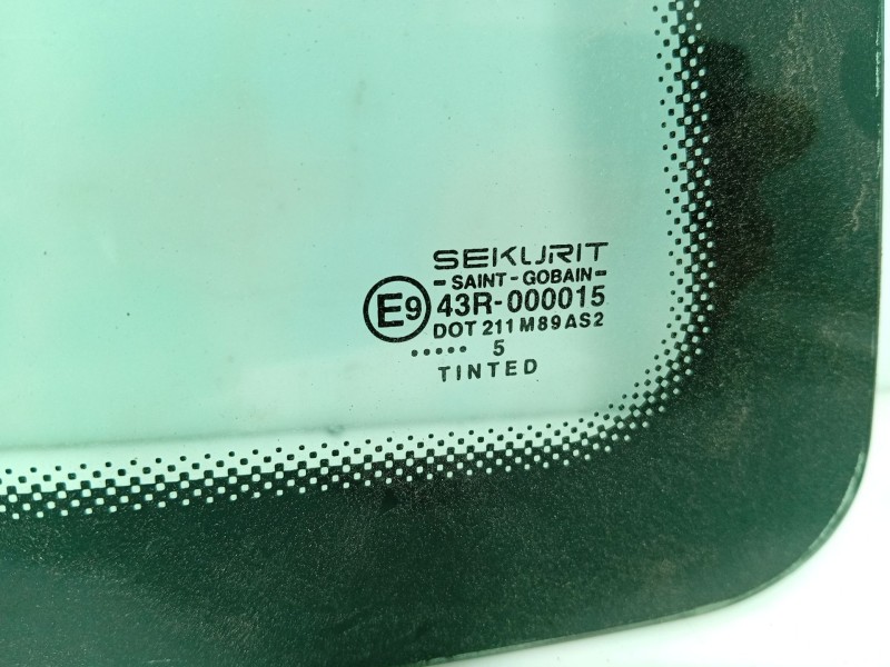 Recambio de luna trasera derecha para volkswagen polo (6n2) 1.4 16v referencia OEM IAM   