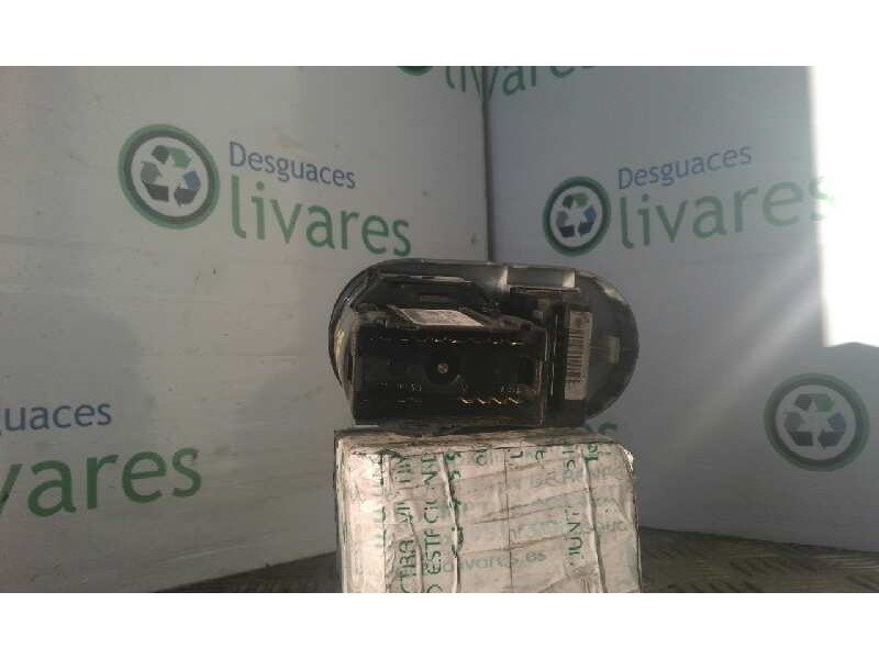 Recambio de mando luces para seat ibiza (6l1) cool   |   05.04 - 12.06 | 2004 - 2006 | 64 cv / 47 kw referencia OEM IAM   