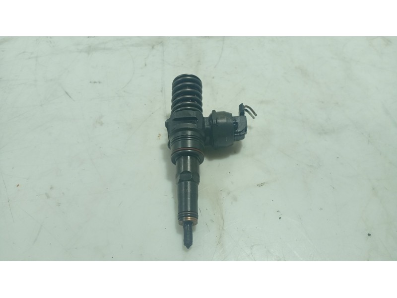 Recambio de inyector para seat alhambra (7v8, 7v9) 1.9 tdi referencia OEM IAM 038130073AK  