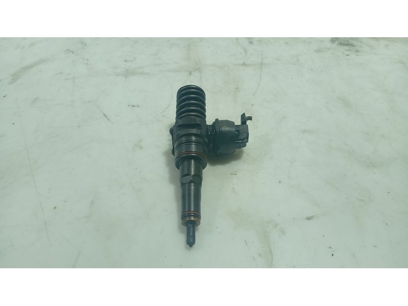 Recambio de inyector para seat alhambra (7v8, 7v9) 1.9 tdi referencia OEM IAM 038130073AK  