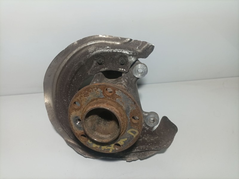 Recambio de mangueta delantera izquierda para bmw 1 (f20) 116 d referencia OEM IAM 679228505  