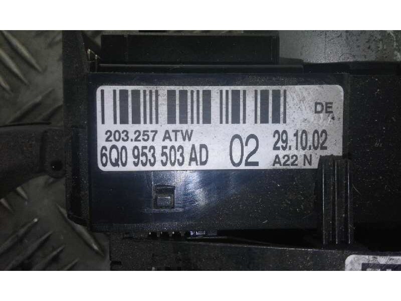 Recambio de mando intermitentes para seat ibiza (6l1) cool   |   05.04 - 12.06 | 2004 - 2006 | 64 cv / 47 kw referencia OEM IAM 