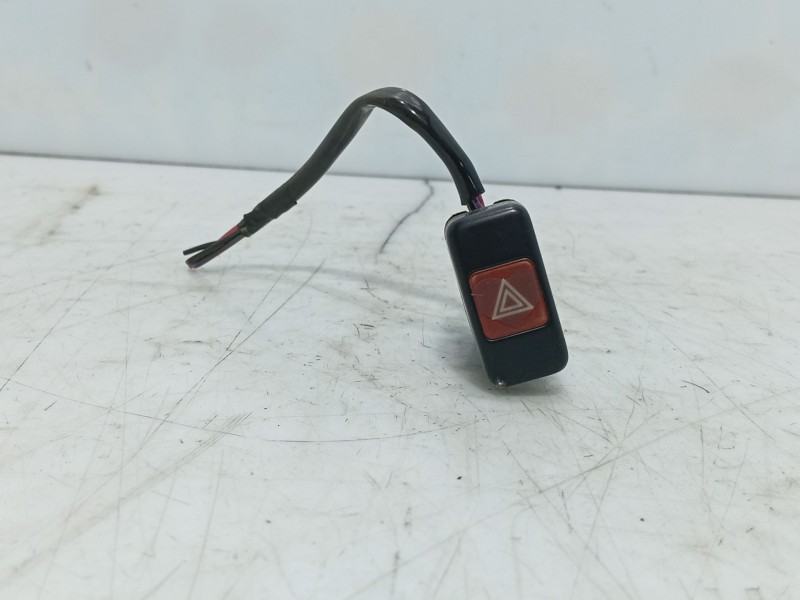 Recambio de warning para mazda 323 coupe 323 coupe cb4 referencia OEM IAM 0  
