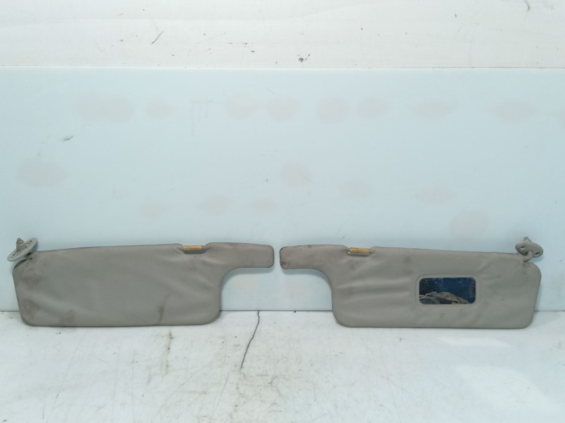 Recambio de parasol izquierdo para mazda 323 coupe 323 coupe cb4 referencia OEM IAM 0  