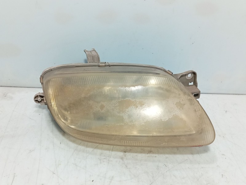 Recambio de faro derecho para mazda 323 coupe 323 coupe cb4 referencia OEM IAM 0  