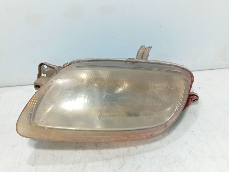 Recambio de faro izquierdo para mazda 323 coupe 323 coupe cb4 referencia OEM IAM 0  