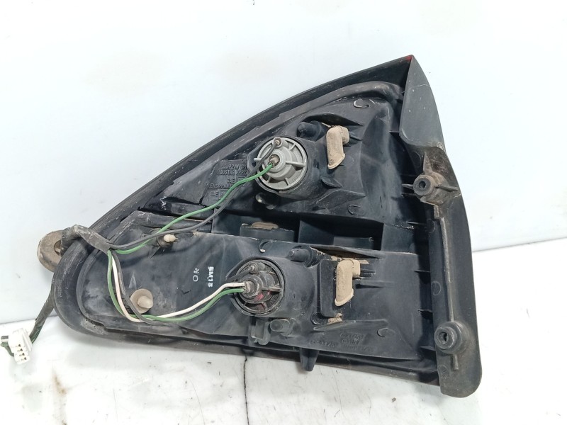Recambio de piloto trasero derecho para mazda 323 coupe 323 coupe cb4 referencia OEM IAM 0  