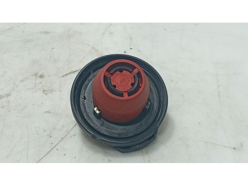 Recambio de tapon combustible para seat alhambra (7v8, 7v9) 1.9 tdi referencia OEM IAM 7M0201553  