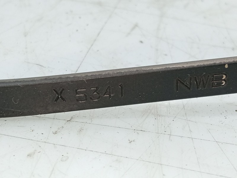 Recambio de brazo limpia trasero para mazda 323 coupe 323 coupe cb4 referencia OEM IAM 0  