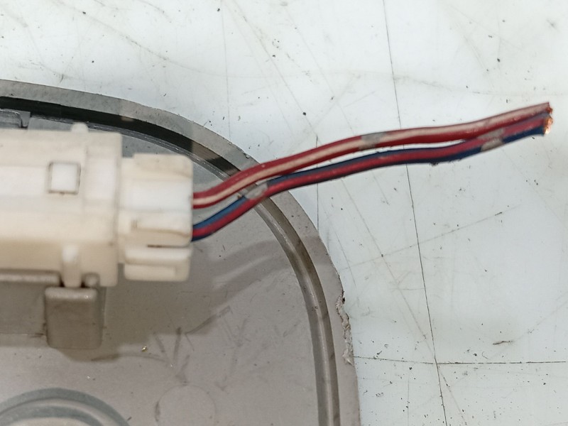 Recambio de luz interior para mazda 323 coupe 323 coupe cb4 referencia OEM IAM 0  
