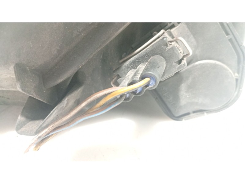 Recambio de faro izquierdo para audi a4 b5 avant (8d5) 1.9 tdi referencia OEM IAM 8D0941029B  