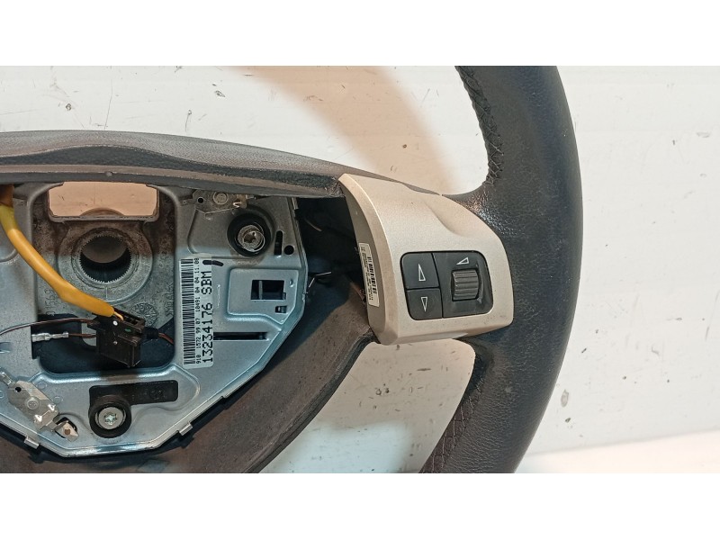 Recambio de volante para opel astra h (a04) 1.7 cdti (l48) referencia OEM IAM   