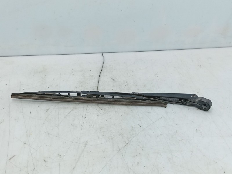 Recambio de brazo limpia trasero para mitsubishi space star (dg0) referencia OEM IAM MR416375  