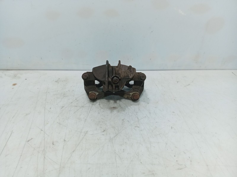 Recambio de pinza freno delantera derecha para mitsubishi space star (dg0) referencia OEM IAM MR249223  