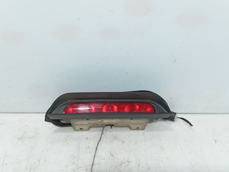 Recambio de luz central de freno para mitsubishi space star (dg0) referencia OEM IAM   
