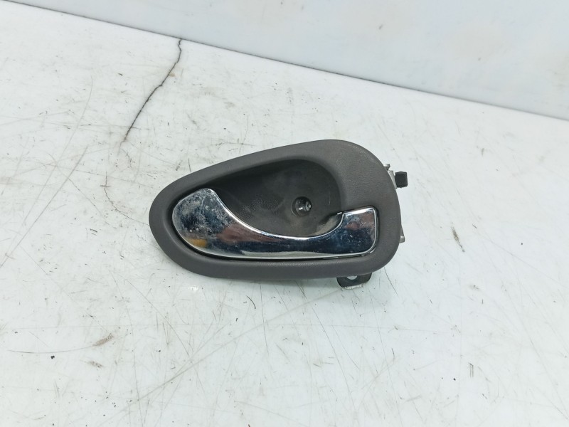 Recambio de maneta interior delantera derecha para mitsubishi space star (dg0) referencia OEM IAM   