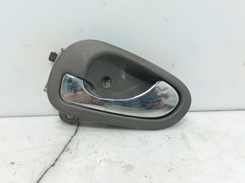 Recambio de maneta interior trasera izquierda para mitsubishi space star (dg0) referencia OEM IAM MR910701  