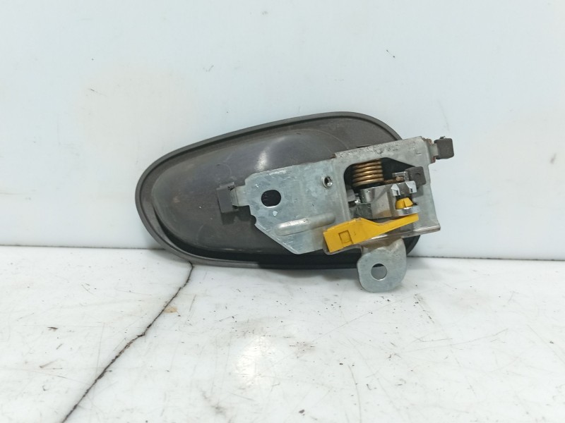 Recambio de maneta interior trasera izquierda para mitsubishi space star (dg0) referencia OEM IAM MR910701  