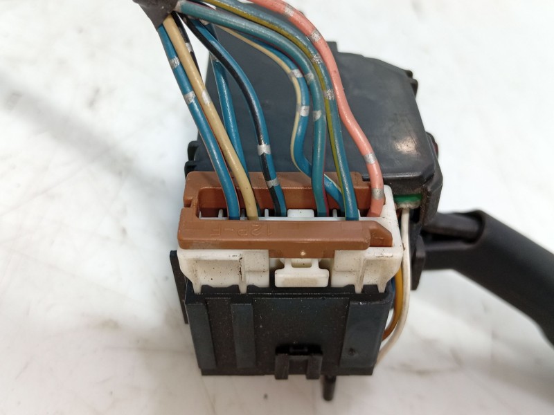 Recambio de mando limpia para mitsubishi space star (dg0) referencia OEM IAM   