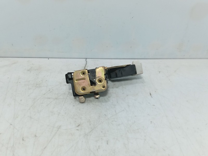 Recambio de cerradura puerta delantera izquierda para mitsubishi space star (dg0) referencia OEM IAM M806372  
