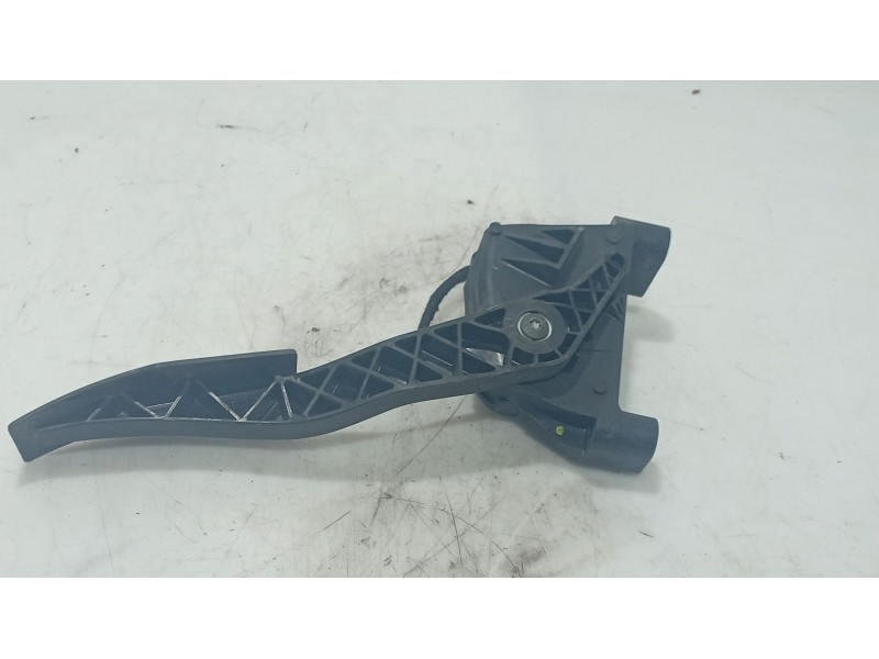 Recambio de potenciometro pedal para opel astra h (a04) 1.7 cdti (l48) referencia OEM IAM   
