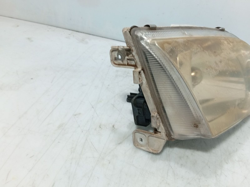 Recambio de faro derecho para mitsubishi space star (dg0) referencia OEM IAM MR392742 MN133002 