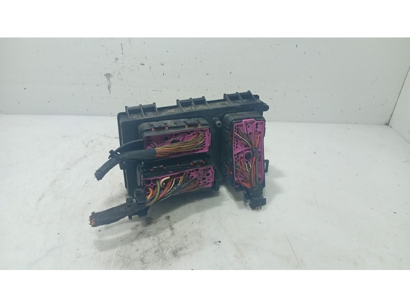 Recambio de caja reles / fusibles para opel astra h (a04) 1.7 cdti (l48) referencia OEM IAM   