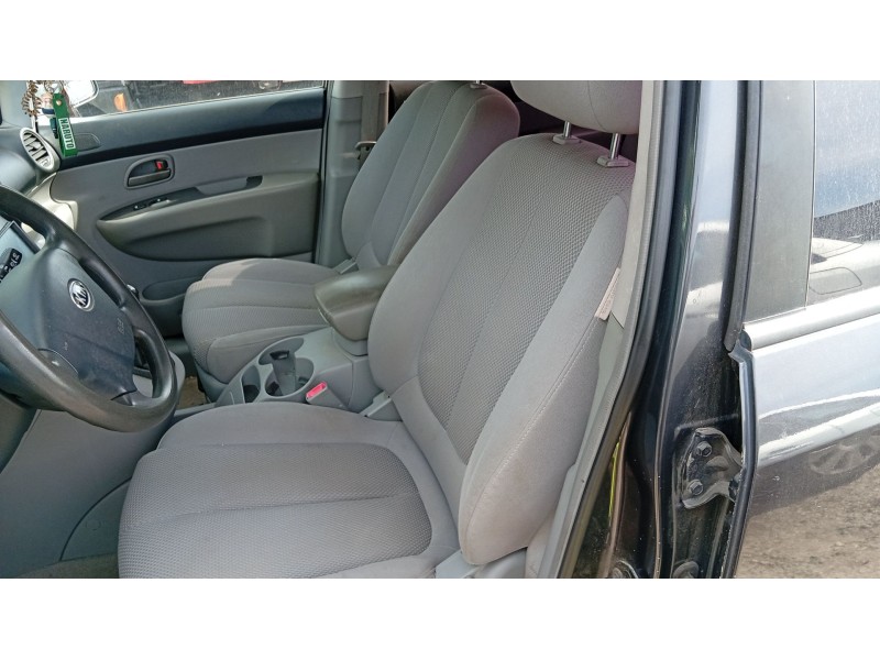 kia carens iii monospace (un) del año 2007