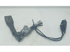 Recambio de anclaje cinturon delantero izquierdo para opel corsa d (s07) 1.3 cdti (l08, l68) referencia OEM IAM    2