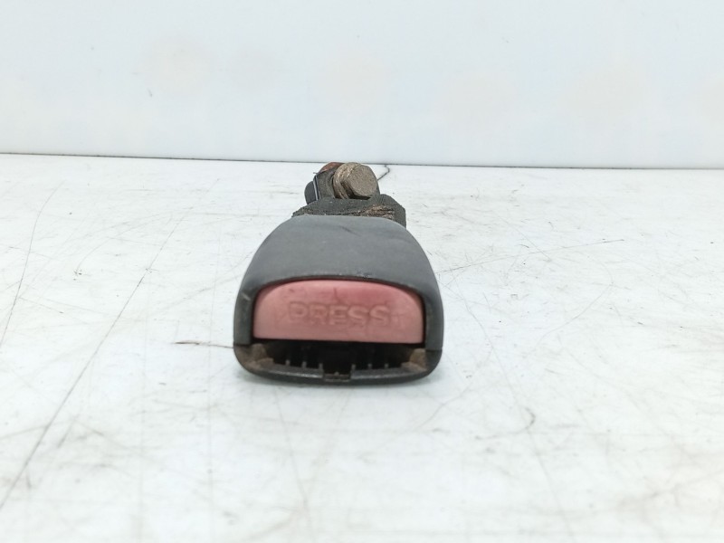 Recambio de anclaje cinturon delantero izquierdo para mitsubishi space star (dg0) referencia OEM IAM   