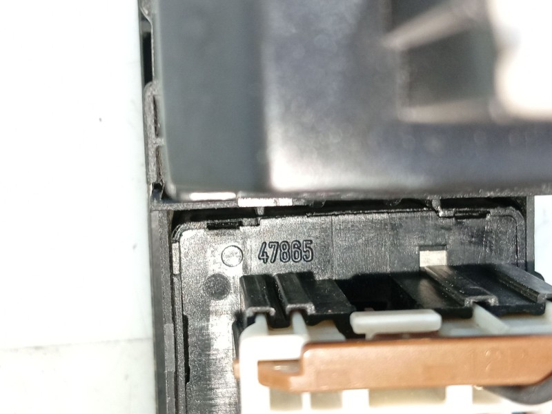 Recambio de mando luces para mitsubishi space star (dg0) referencia OEM IAM   