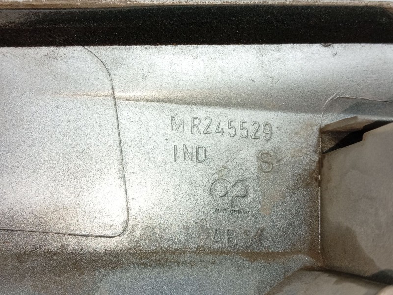 Recambio de moldura para mitsubishi space star (dg0) referencia OEM IAM   