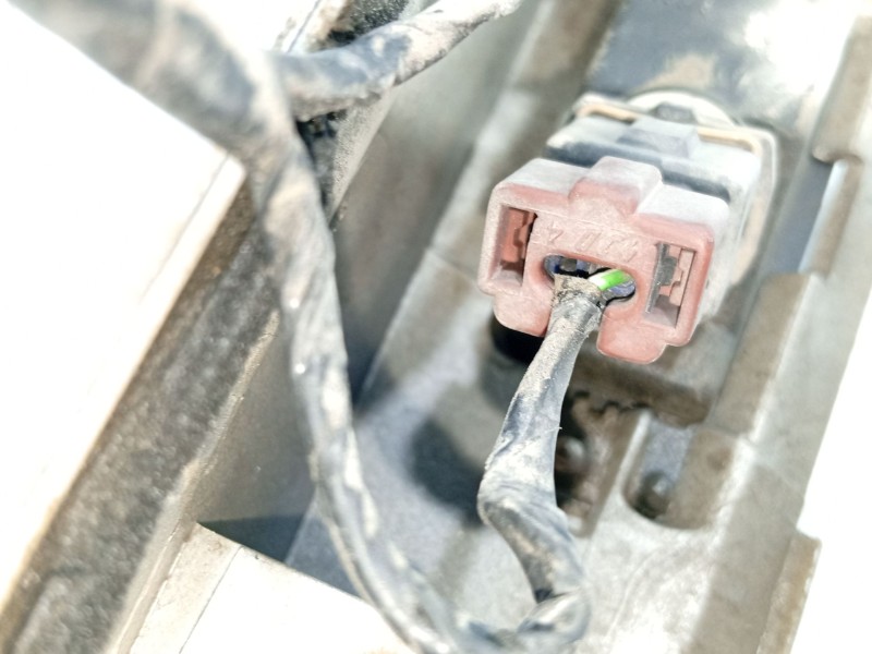 Recambio de moldura para mitsubishi space star (dg0) referencia OEM IAM   