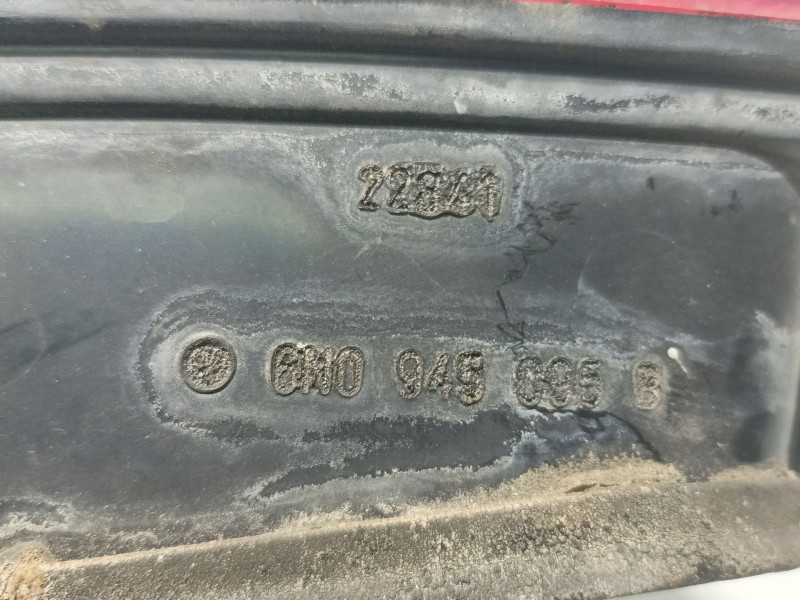 Recambio de piloto trasero izquierdo para volkswagen polo iii (6n1) 60 1.4 referencia OEM IAM 6N0945095B  